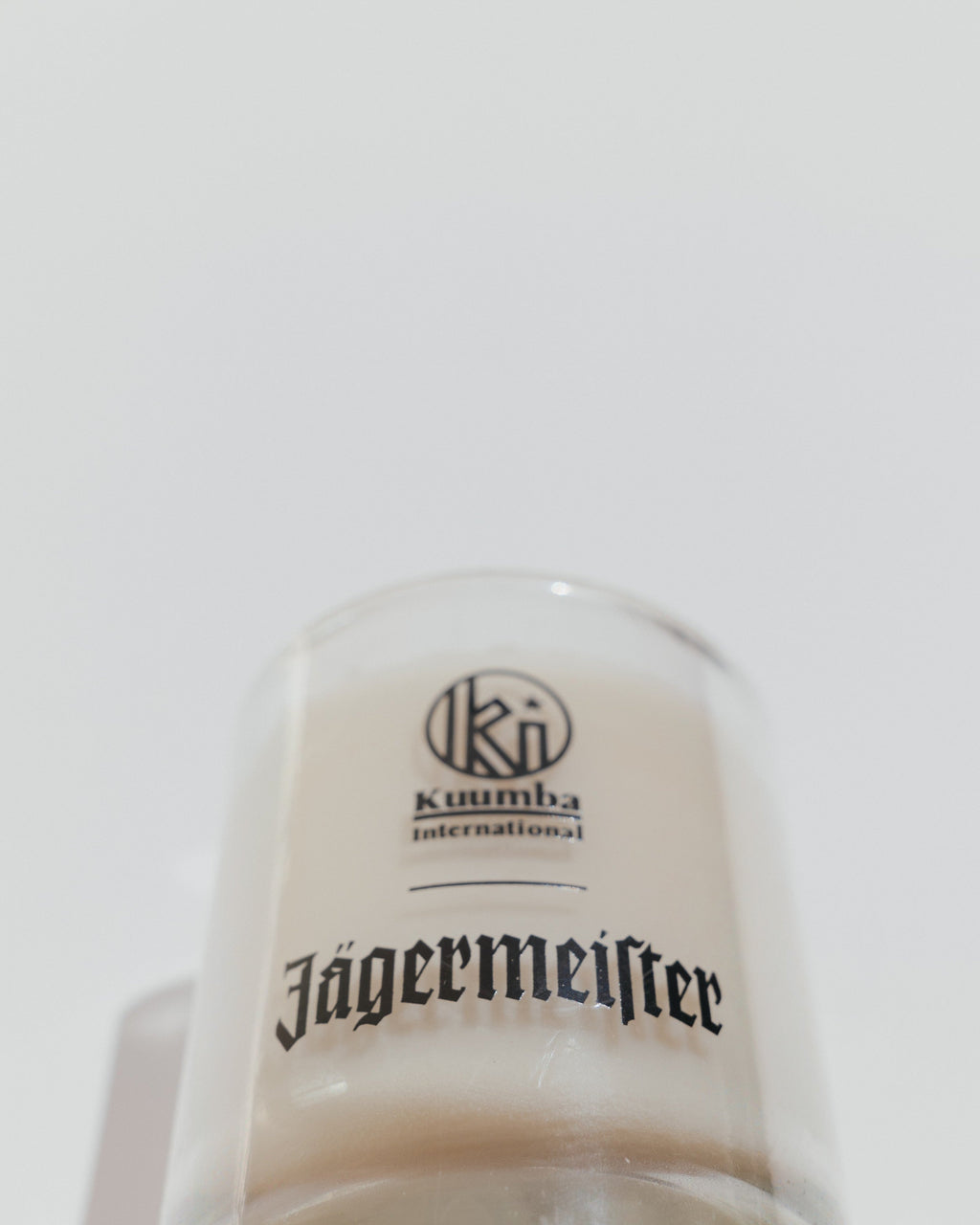 Vela Jägermeister vertical vista de cima