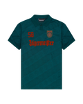 Camisola verde Jägermeister com branding na frente.